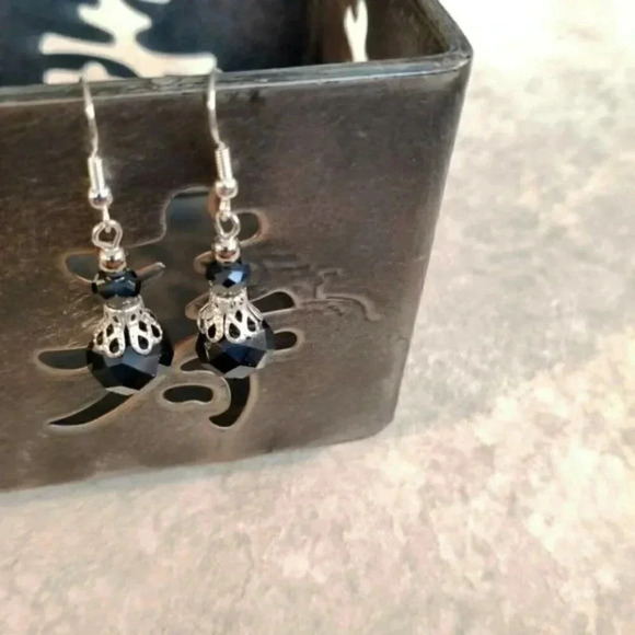 Handcrafted Victorian Black Crystal Silver Filigree Basket Earrings - Picture 7 of 8